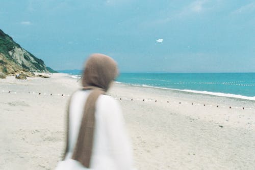 Δωρεάν στοκ φωτογραφιών με ακτή, άνθρωπος, παραλία Φωτογραφία από στοκ φωτογραφιών
