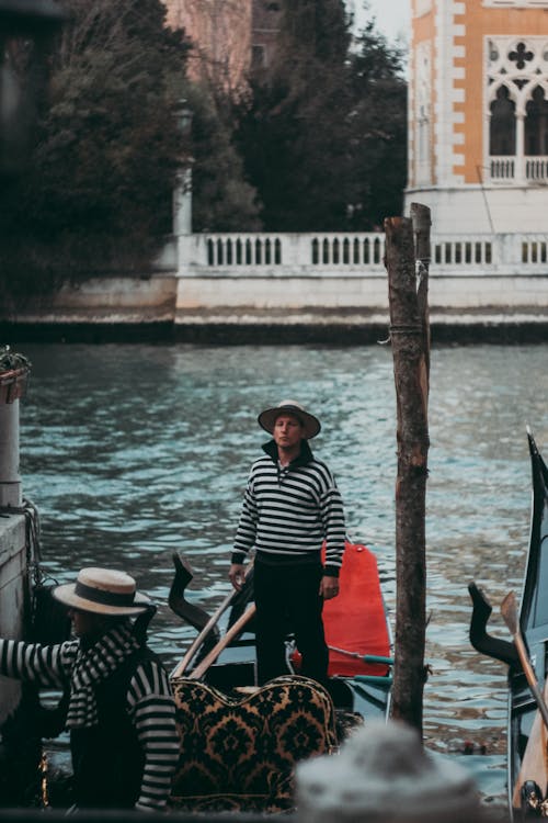 Free stock photo of gondola, gondolier, italy