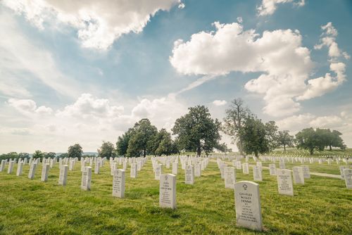 Free Serene cemetery landscape with tombstones under a bright blue sky in Chattanooga, TN. Stock Photo
