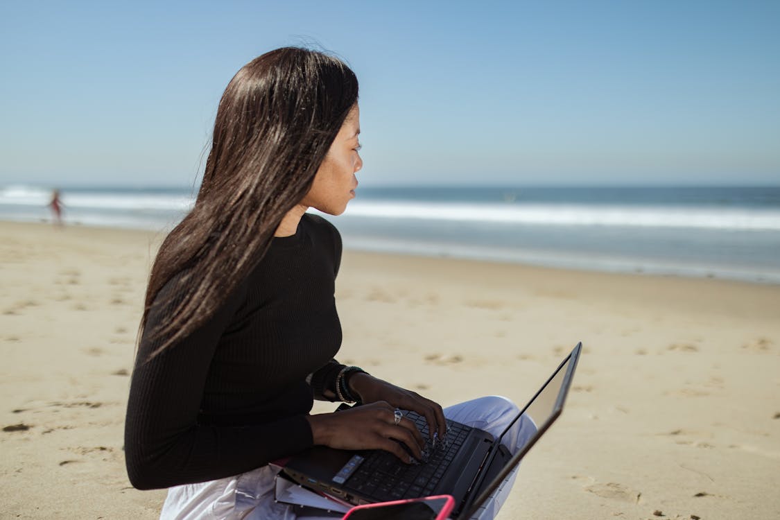 resolutions 3 -woman working from beach