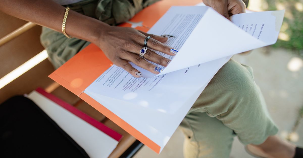 Comment naviguer efficacement dans les démarches administratives complexes