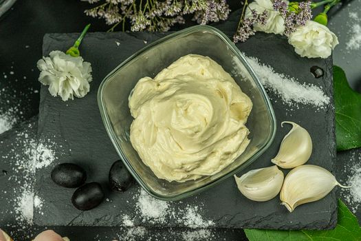 Toum (Garlic Sauce)