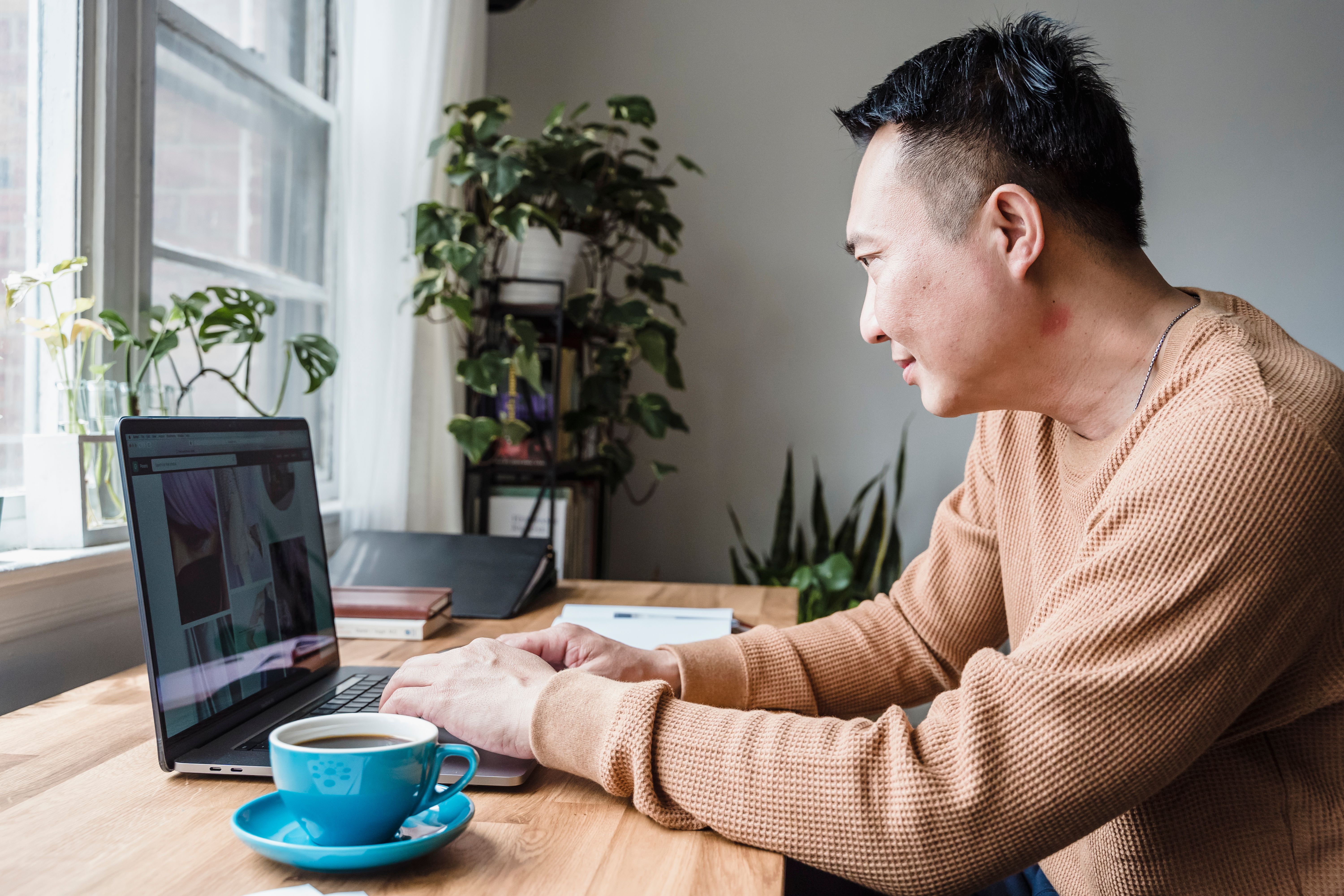 Working From Home and Productivity: Insights From the 2025 Remote Work Study — Photo by Annushka  Ahuja on Pexels