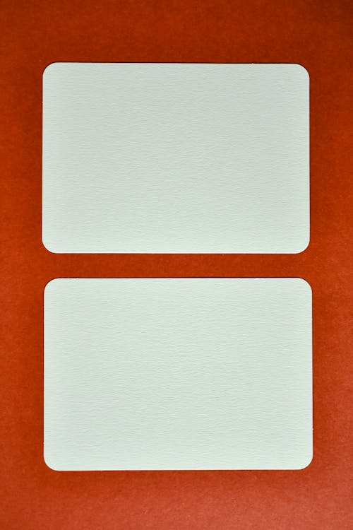 Free Close-Up Shot of Blank Cards Stock Photo
