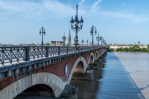 Neuillé-Pont-Pierre