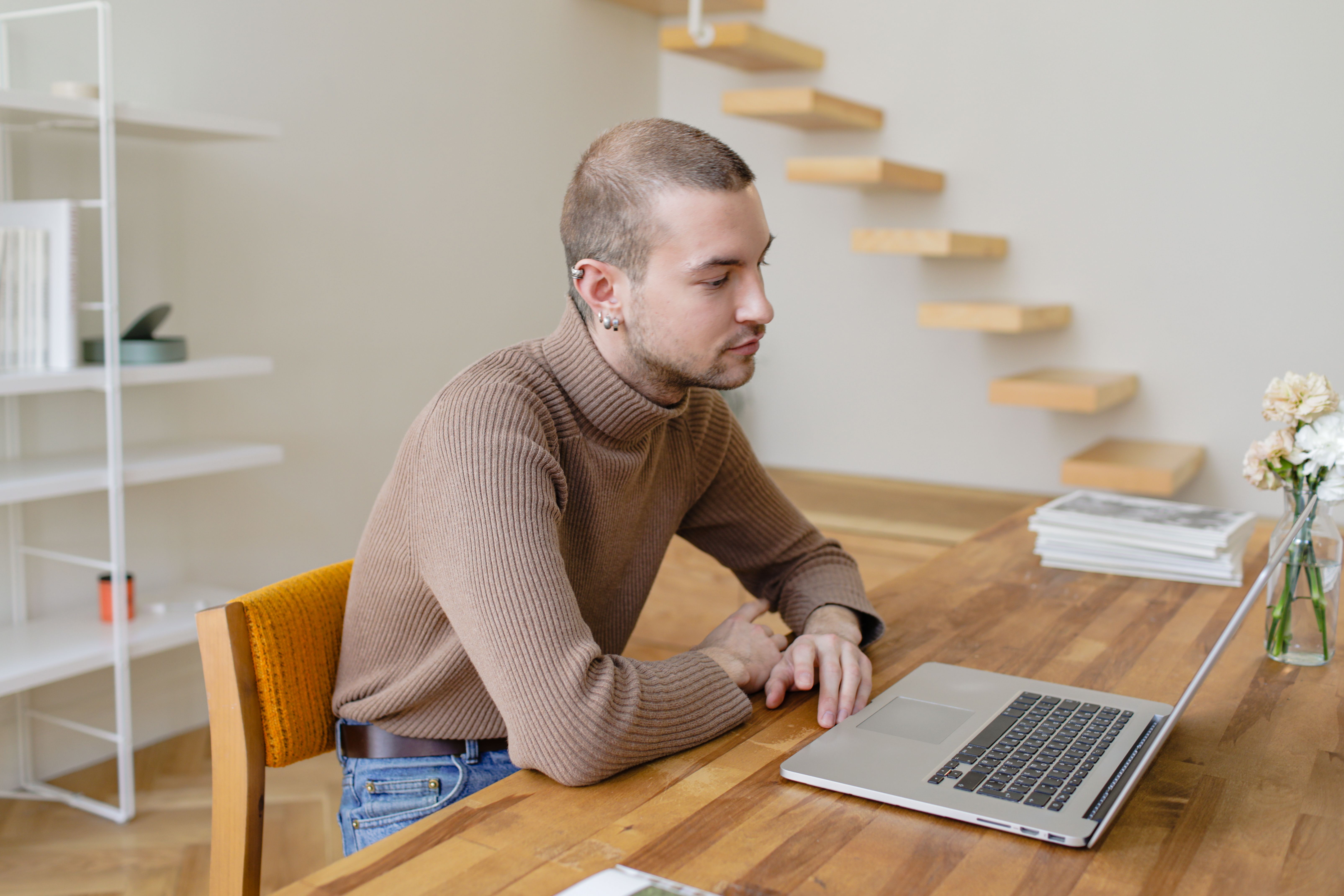 Were younger workers right all along? New study claims Gen Z workers say they are far more productive at home — Photo by Ron 