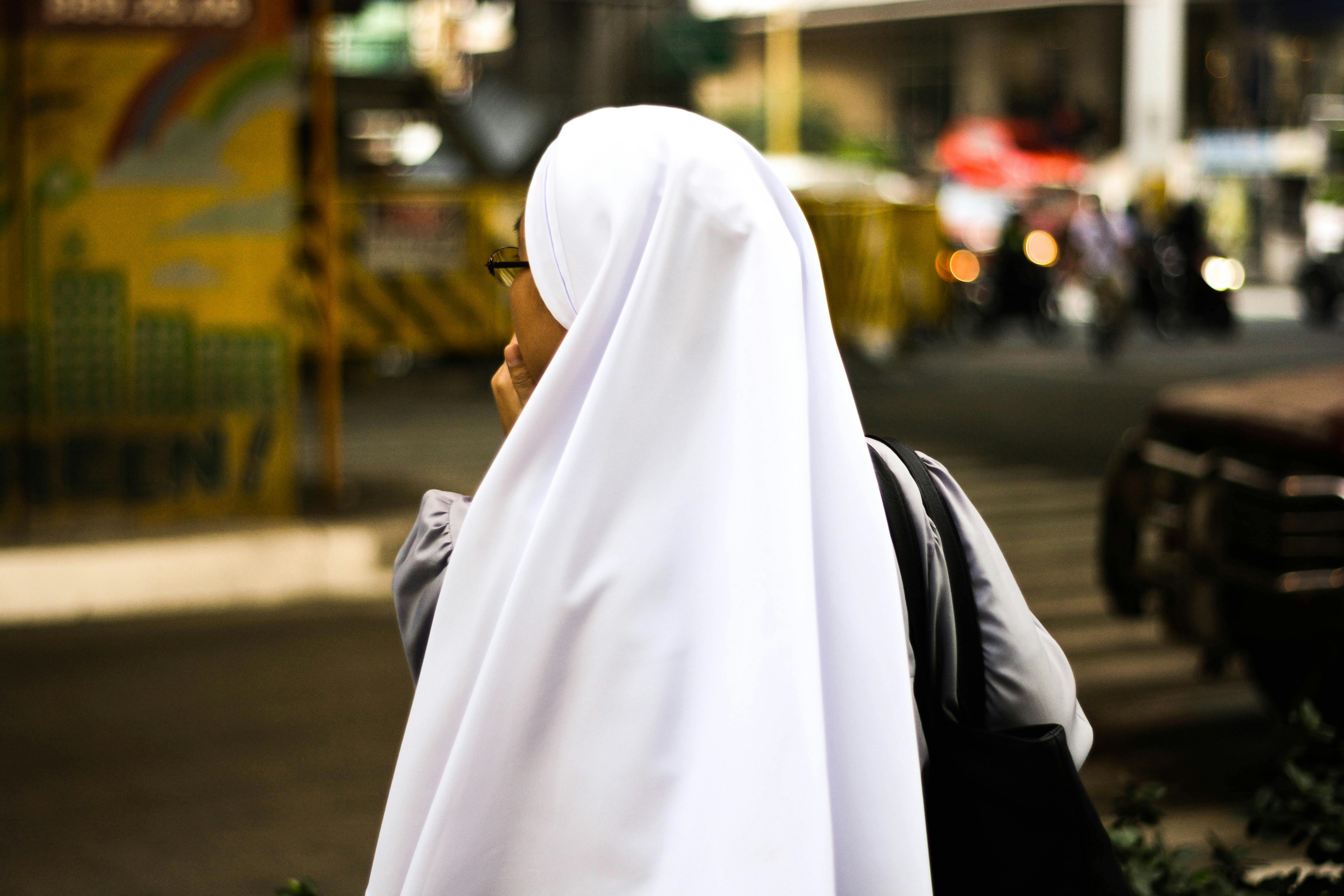 Free stock photo of holy, nun