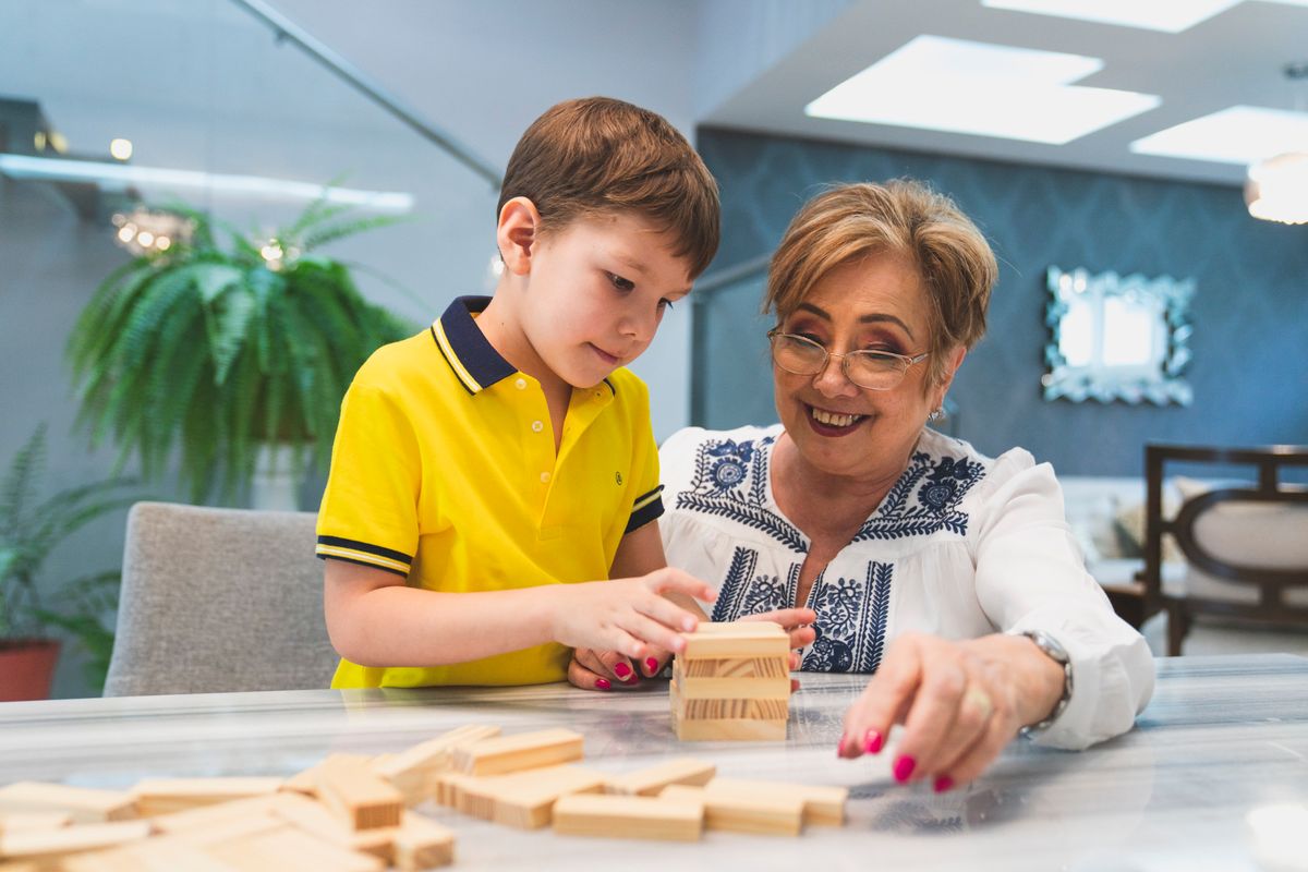Home health clinicians preparing for visits
