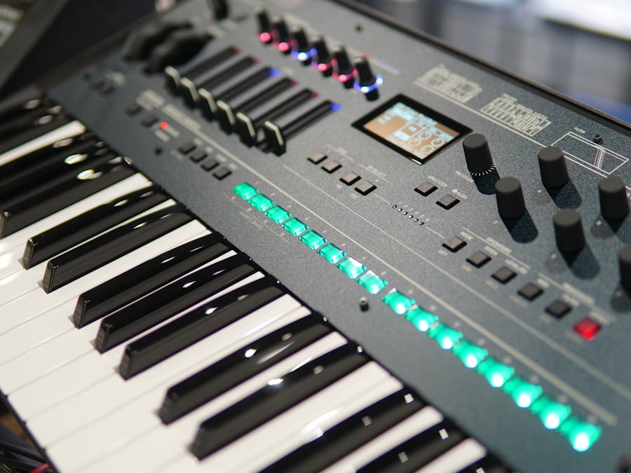 Do all digital pianos have weighted keys?