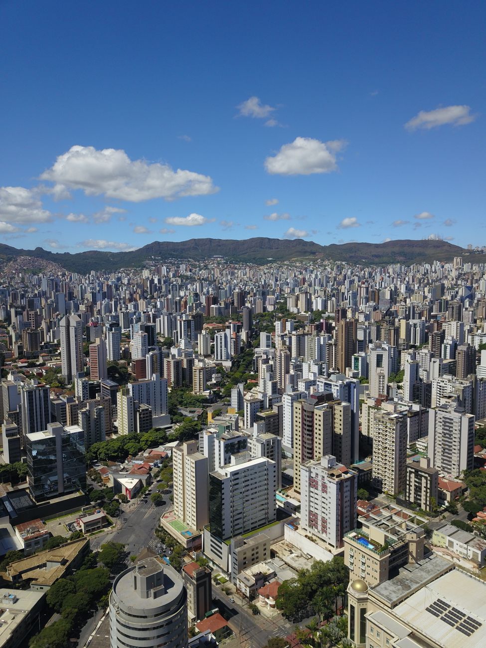 Belo Horizonte: Tarcísio Costa erhält Auszeichnung „Mérito Cívico" für die Arbeit zur „Förderung der Kultur und der mineirischen Identität"