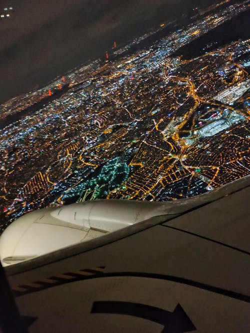 Fotos de stock gratuitas de aerolíneas turcas, aeronave, ciudad en la noche