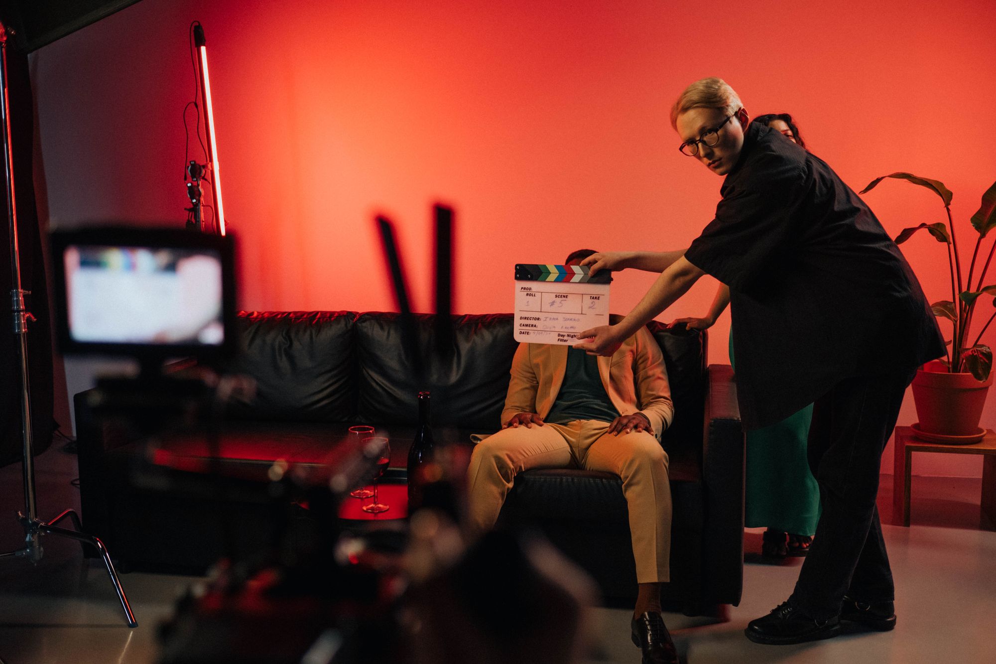 Équipe de cinéma préparant une production