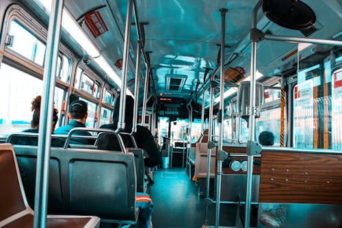 Foto d'estoc gratuïta de autobús, dins, finestres