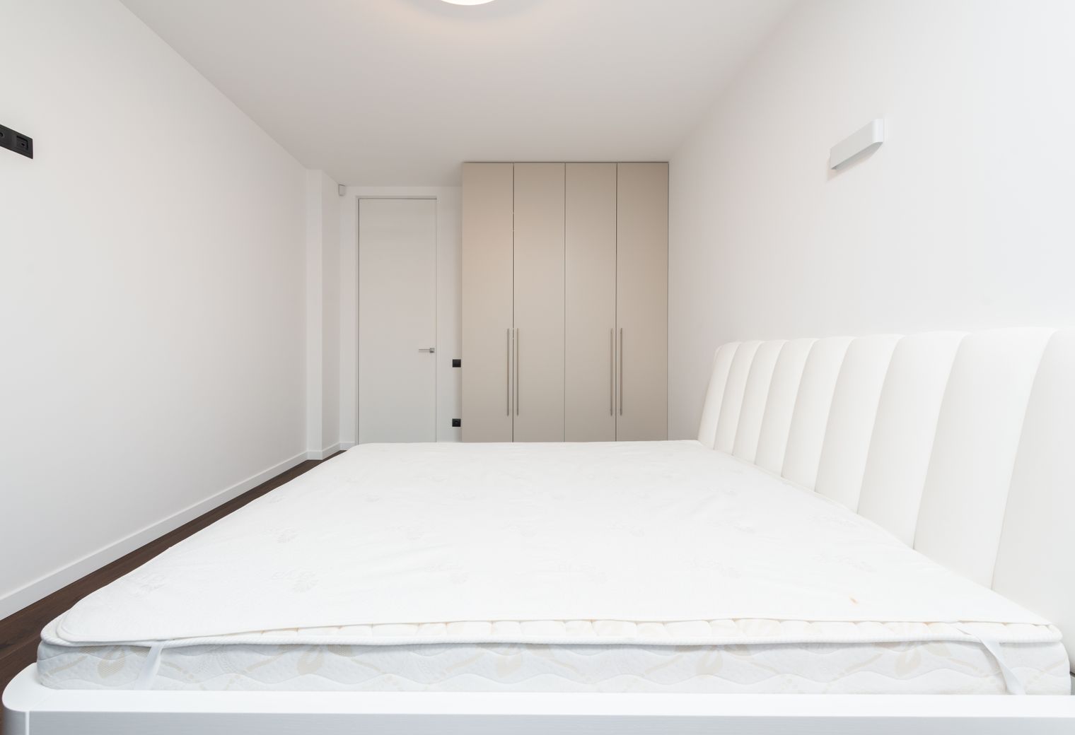 Archway — professional movers carrying furniture on a house move