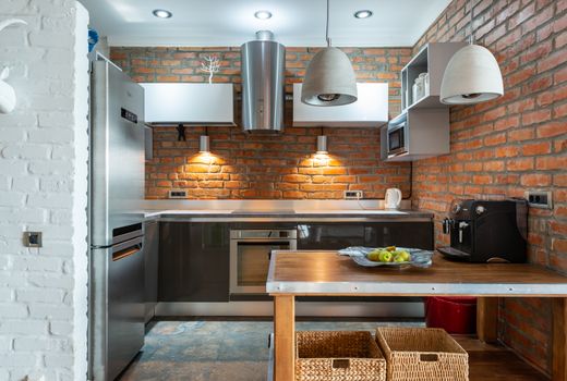 Perawatan rutin peralatan dapur berbahan logam