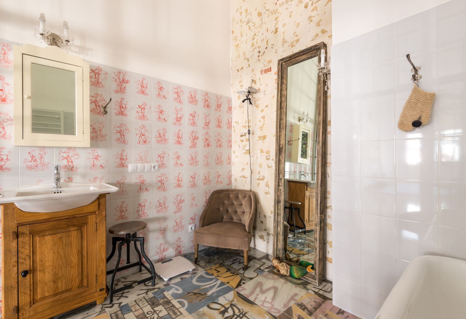Wallpapering in Havering-atte-Bower — walls rolled to an even, flat finish