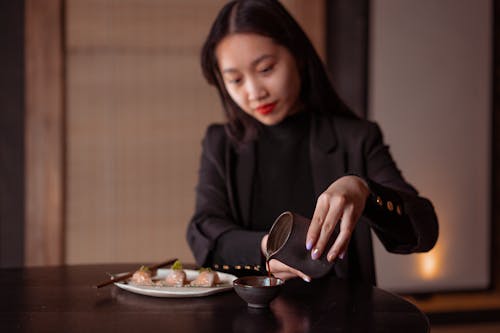 Бесплатное стоковое фото с азиатка, Азиатская кухня, деревянный стол