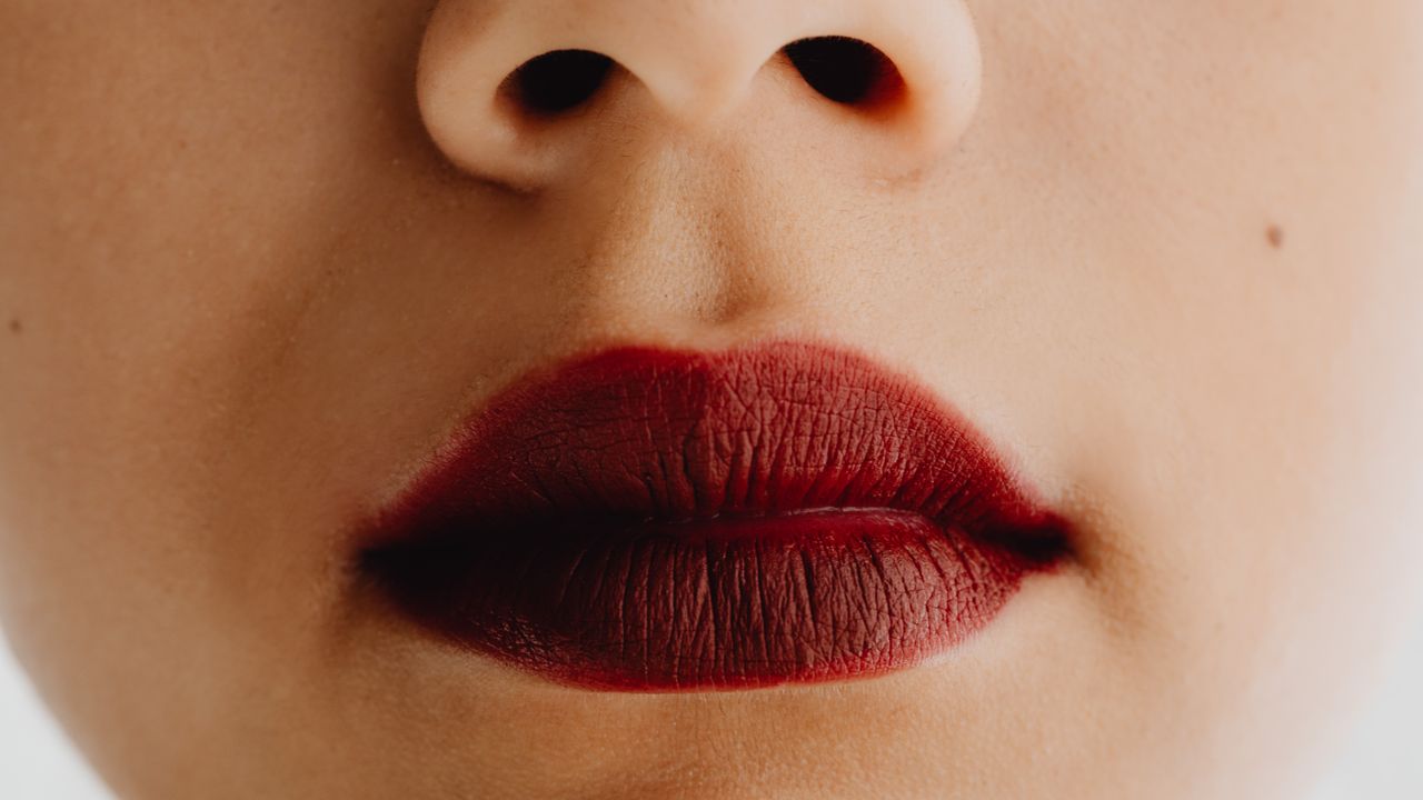 Nanopigmentação Labial: Nanopigmentação Labial Saiu Toda? Entenda o Motivo e o Que Fazer