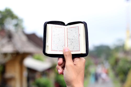 Fotos de stock gratuitas de Corán, creencias, folleto
