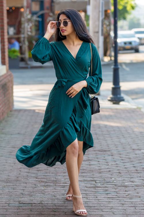 Emerald Green Dress With Gold Heels Photos, Download The BEST Free Emerald Green Dress With Gold Heels Stock Photos & HD Images Emerald Green Dress With Gold Heels Photos, Download The BEST Free Emerald Green Dress With Gold Heels Stock Photos & HD Images