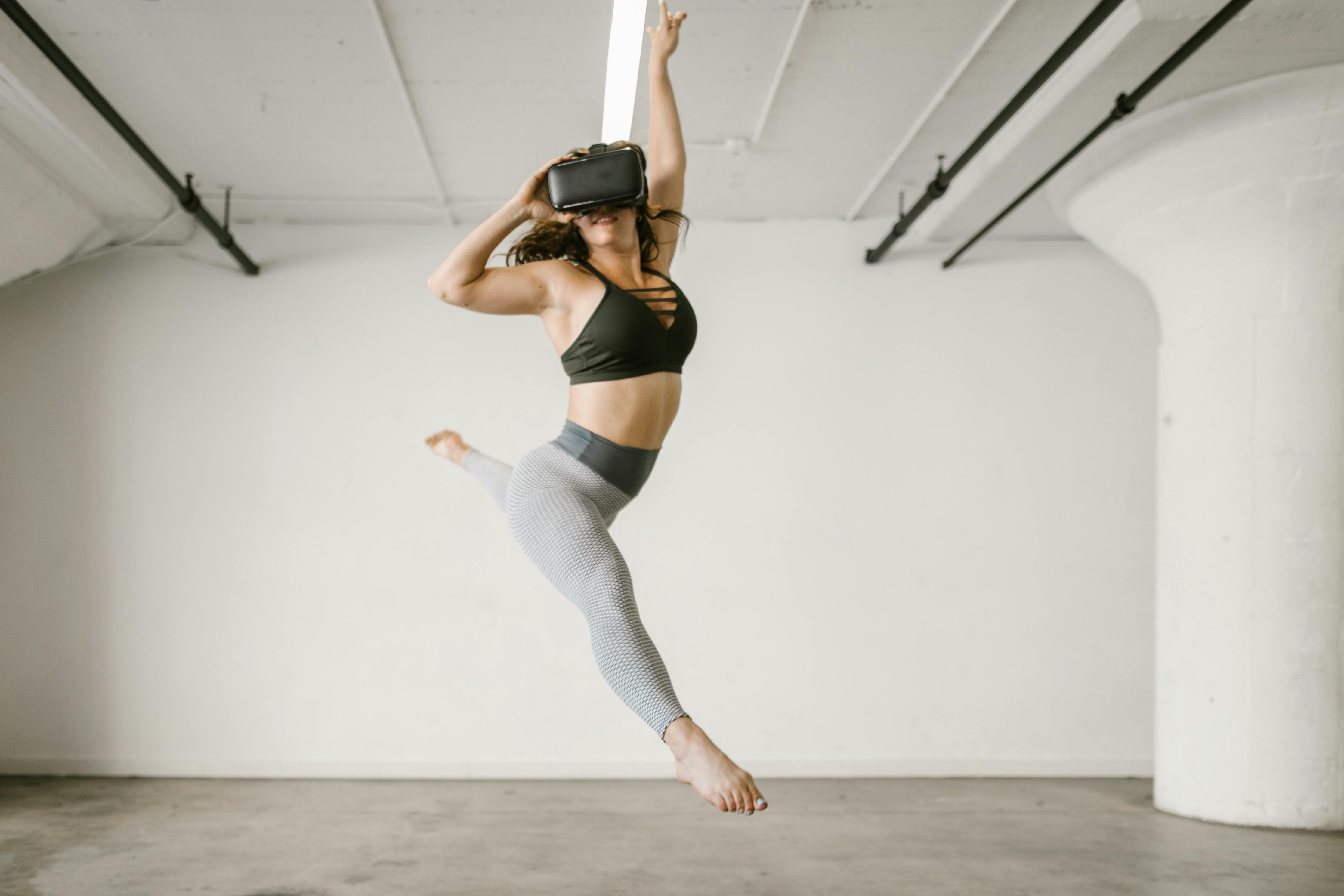 woman doing ballet