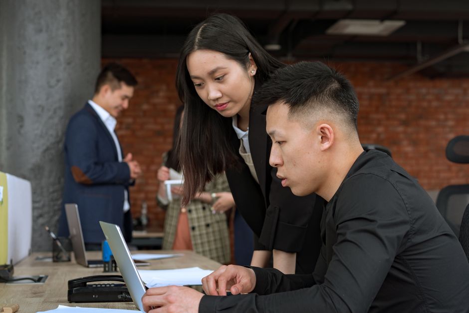 Samsung employees using AI tools in modern office