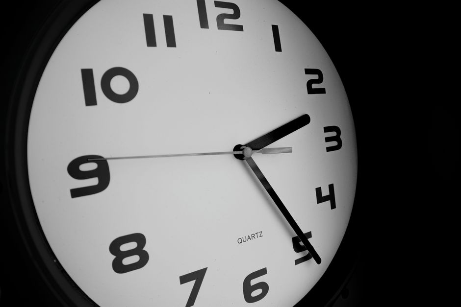 Understanding optimal timing and schedule planning for online casino gaming sessions