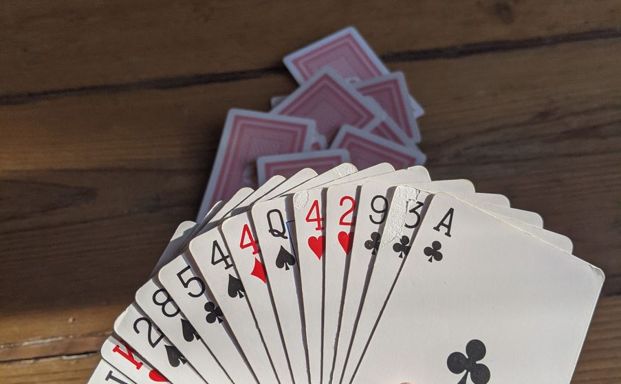 Online Spielautomaten im Casino mit verschiedenen Themen und Features