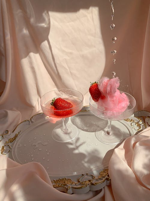 무료 딸기, 물방울, 빛과 그림자의 무료 스톡 사진