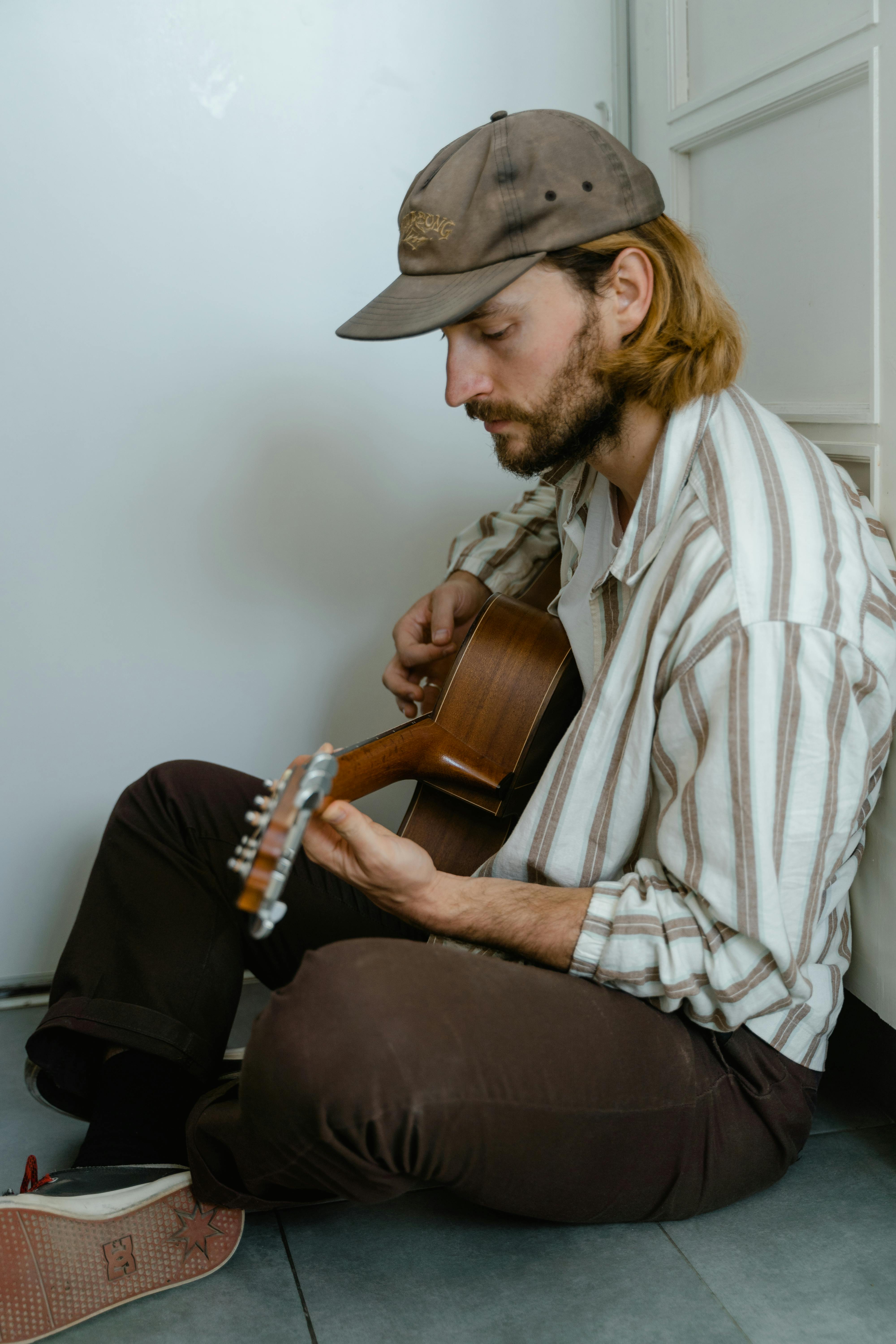 Exploring Common Strumming Patterns Used in Popular Music