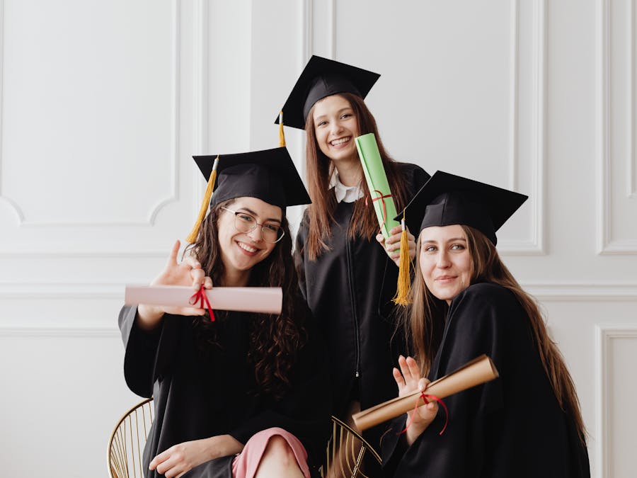 How can I make $100 000 a year without a college degree?