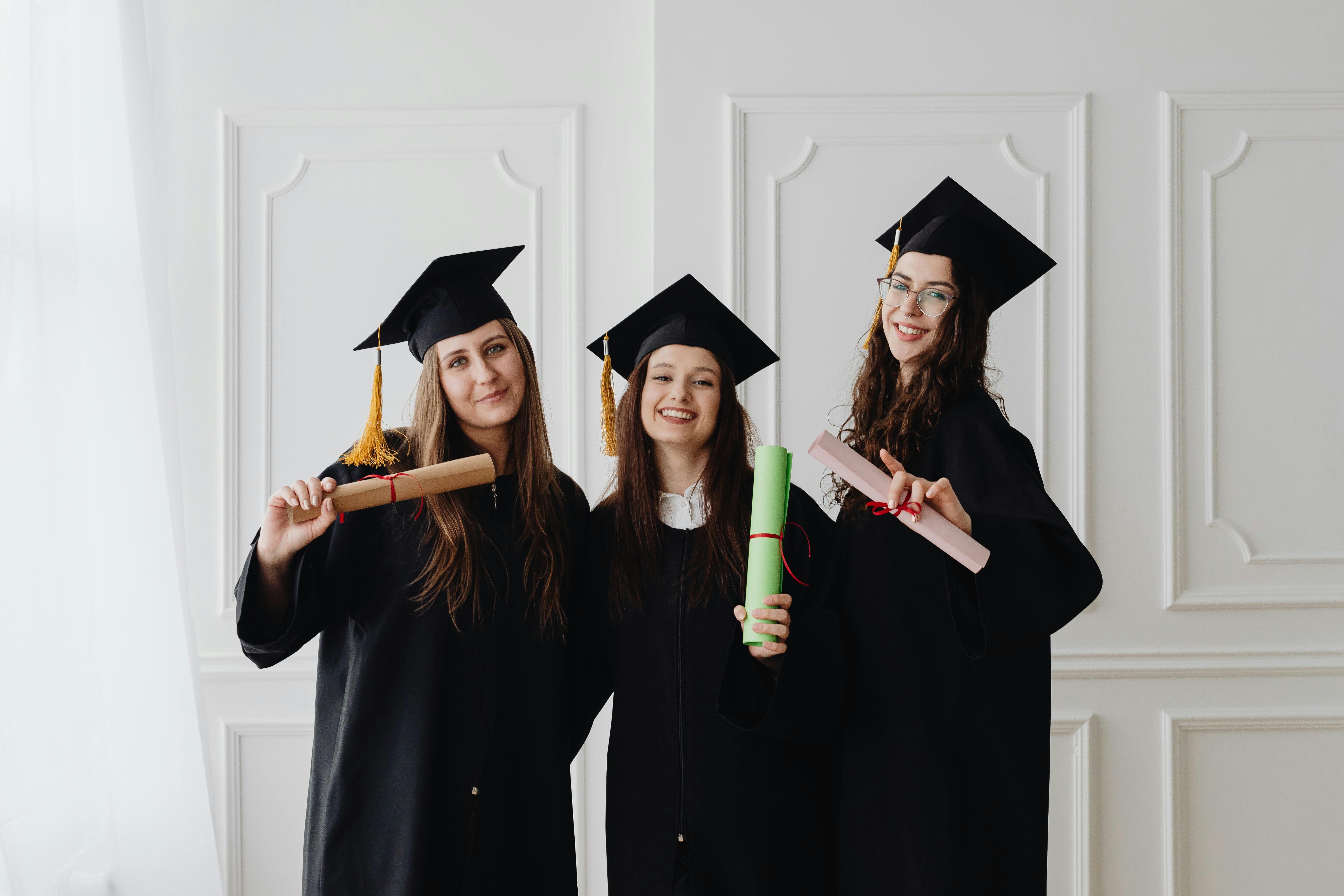 professional certifications list professional certifications examples — Photo by www.kaboompics.com on Pexels