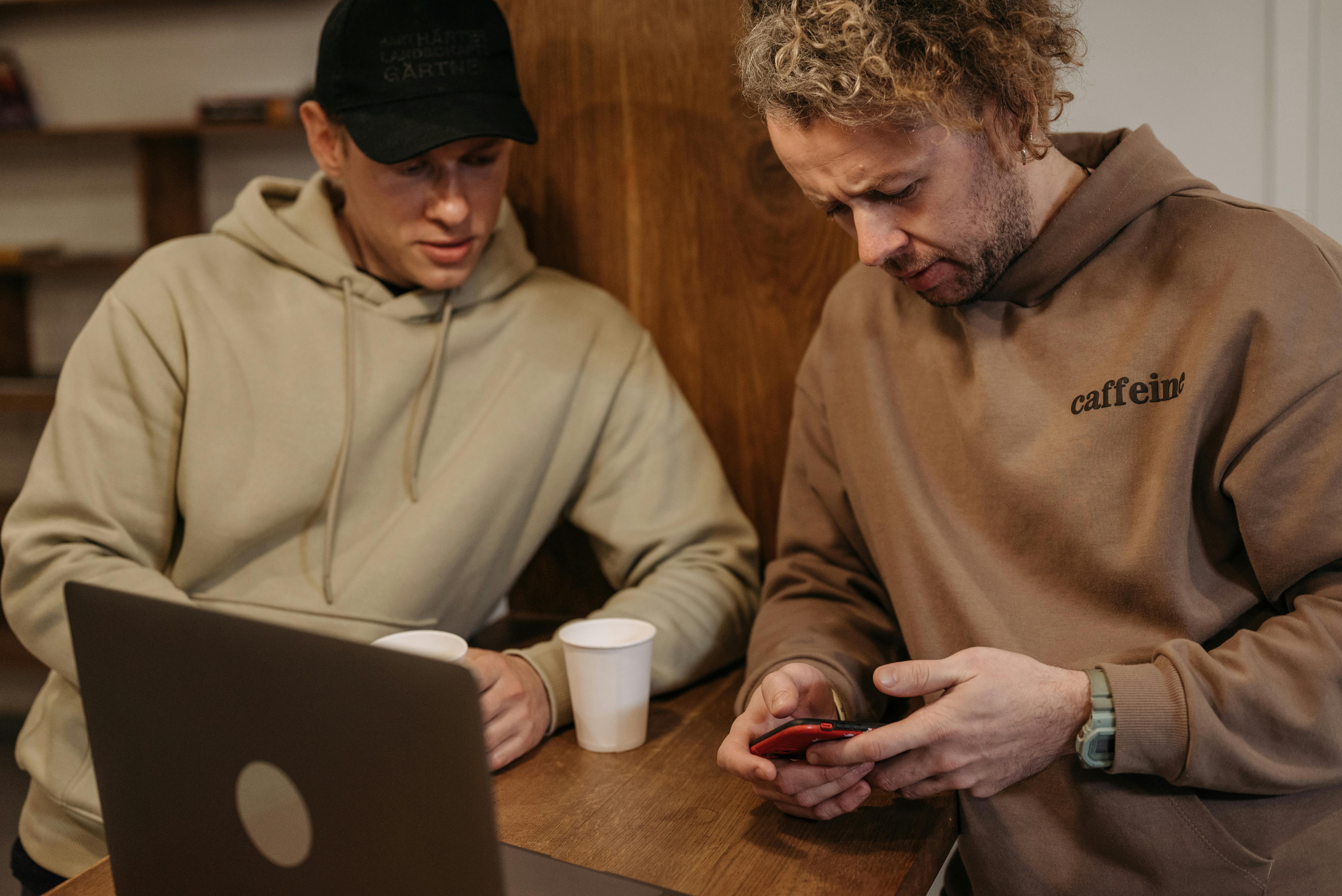growth hacking customer acquisition — Photo by Pavel Danilyuk on Pexels