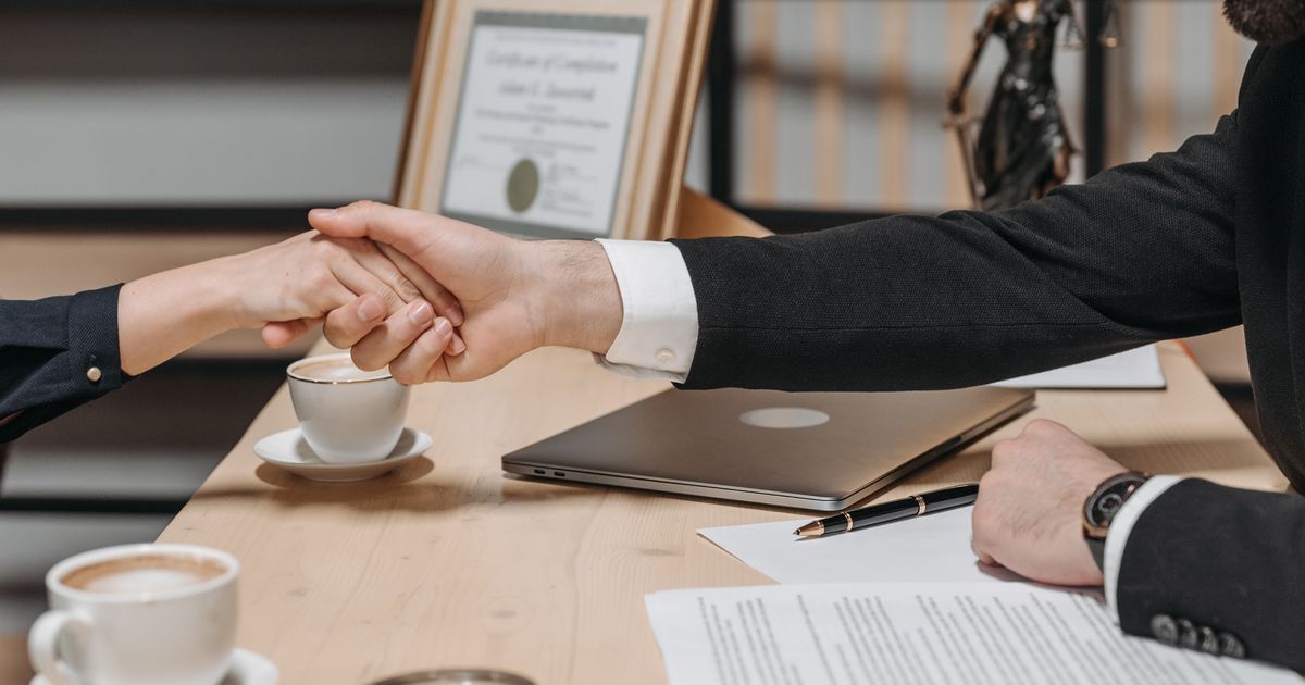 How UAE Procurement Leaders Choose an Office-Pantry Vendor