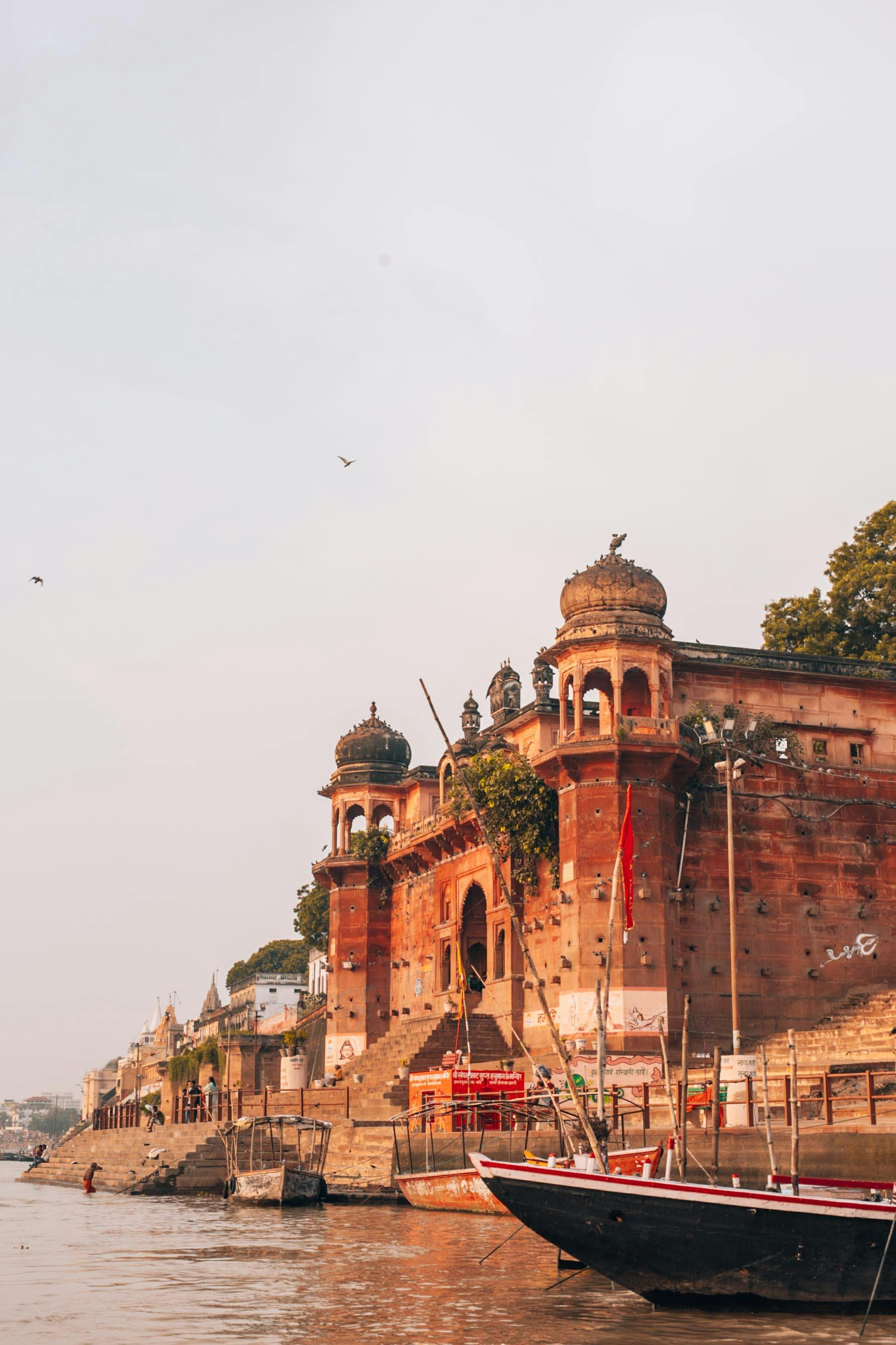 Benares varanasi hi-res stock photography and images - Alamy