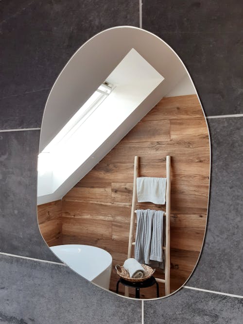 Foto profissional grátis de banheiro, espelho, pendurado