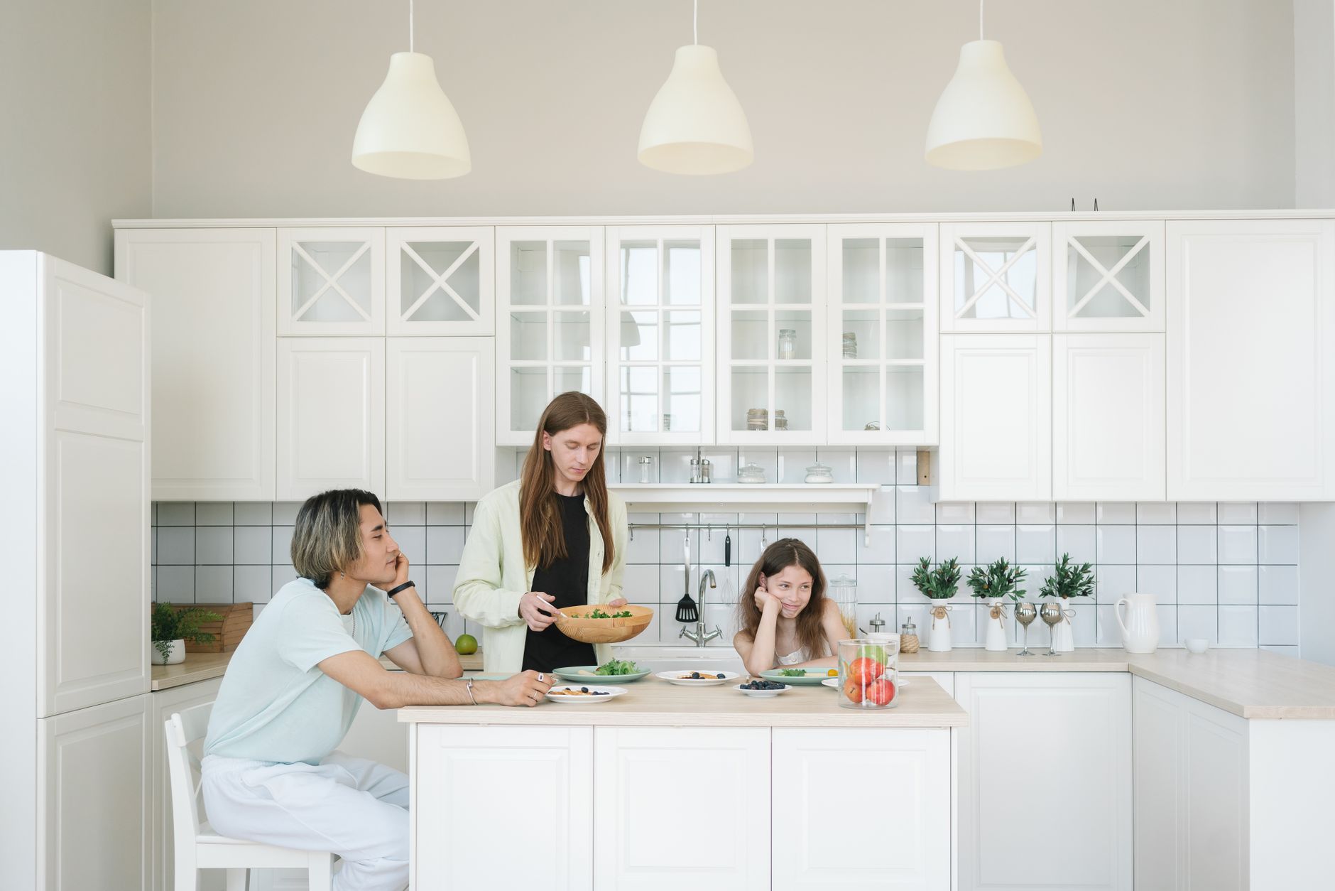 Bữa sáng đầy đủ dinh dưỡng là nền tảng cho ngày dài năng động.