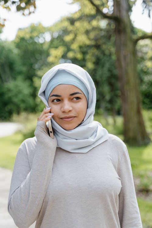 Kostnadsfri bild av hijab, islam, kvinna