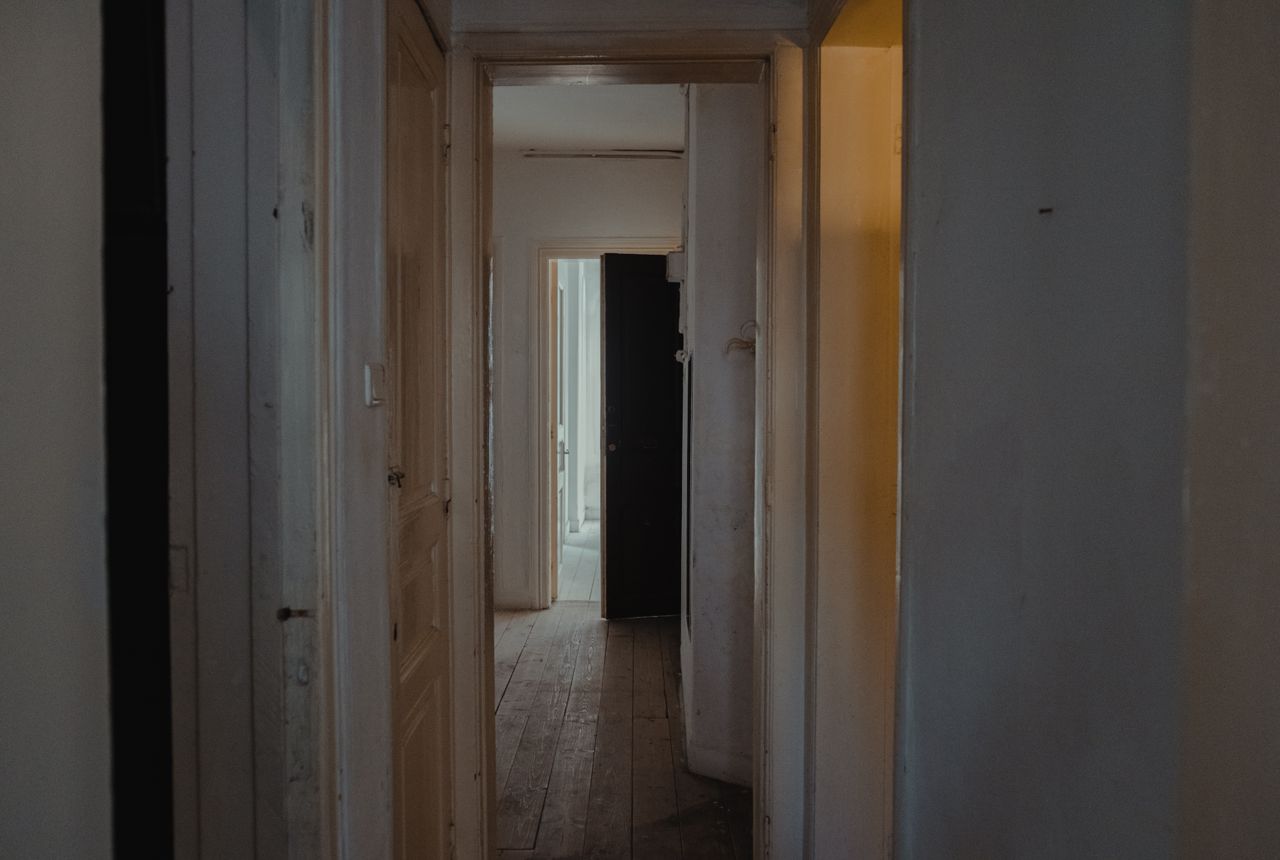 Flat & apartment removals Corfe Mullen — removals work in progress