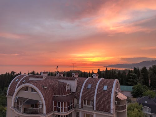 Základová fotografie zdarma na téma budova, horizont, hory