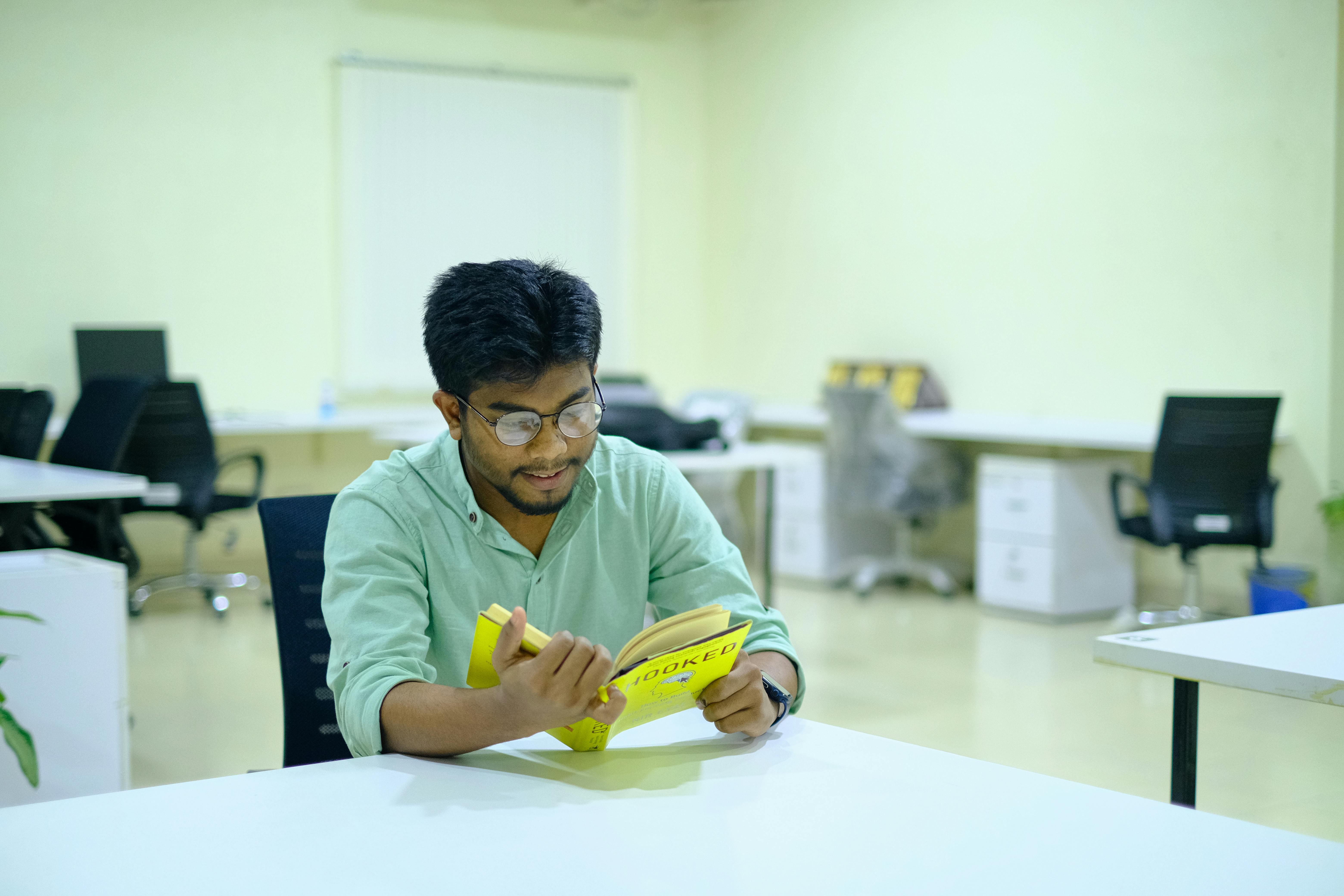 Super Micro Computer Rises 5%: 3 Reasons Bulls Are Looking Past the Lawsuits