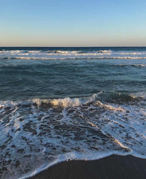 Foto stok gratis biru, laut dalam, matahari terbenam