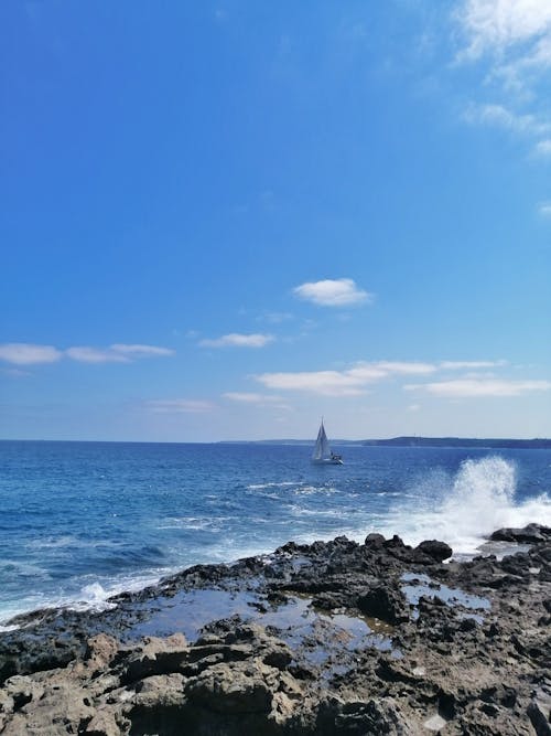 dalgalar, deniz, kayalar içeren Ücretsiz stok fotoğraf
