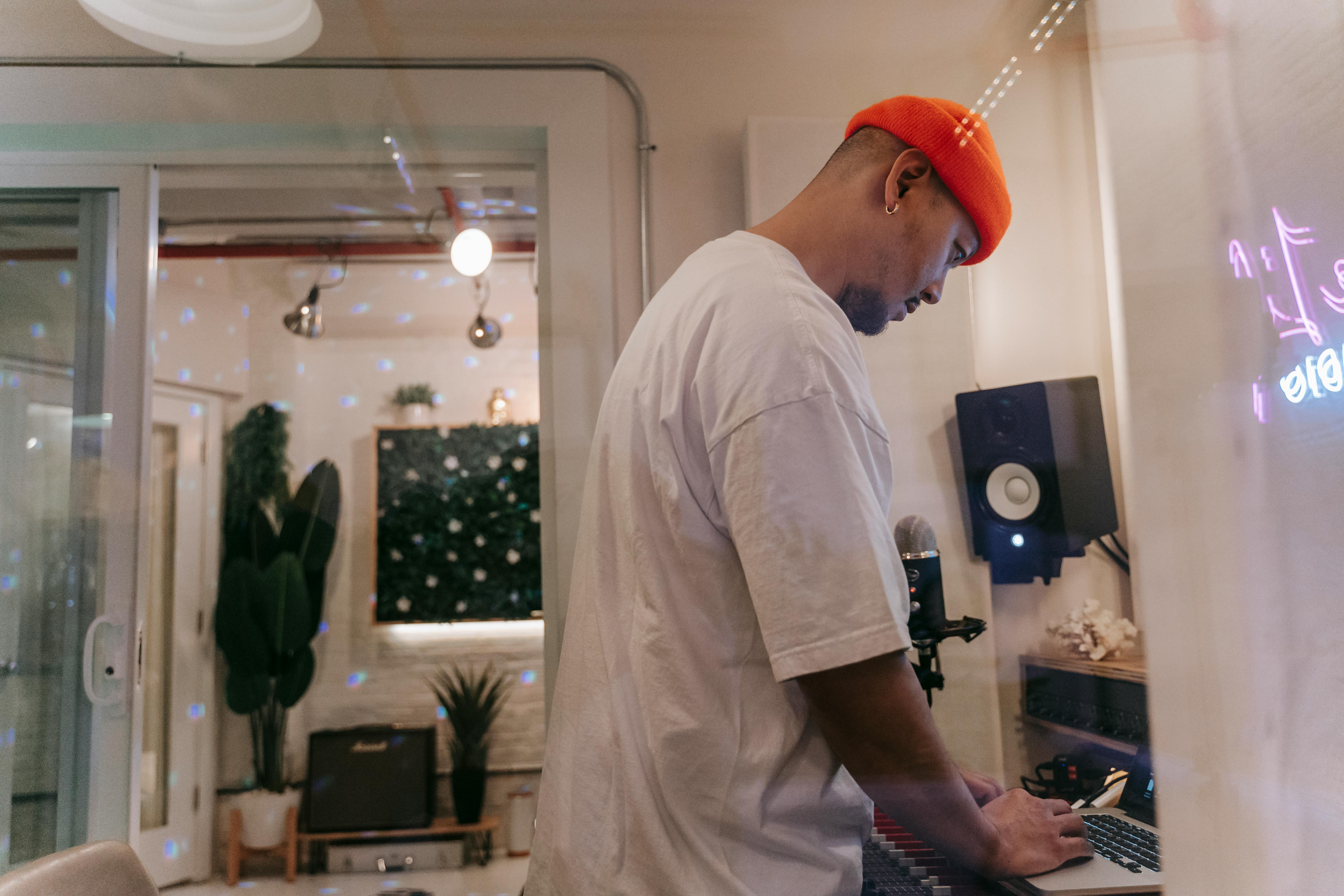 The Ultimate Guide to Affordable Vinyl Record Care: Finding the Perfect Balance