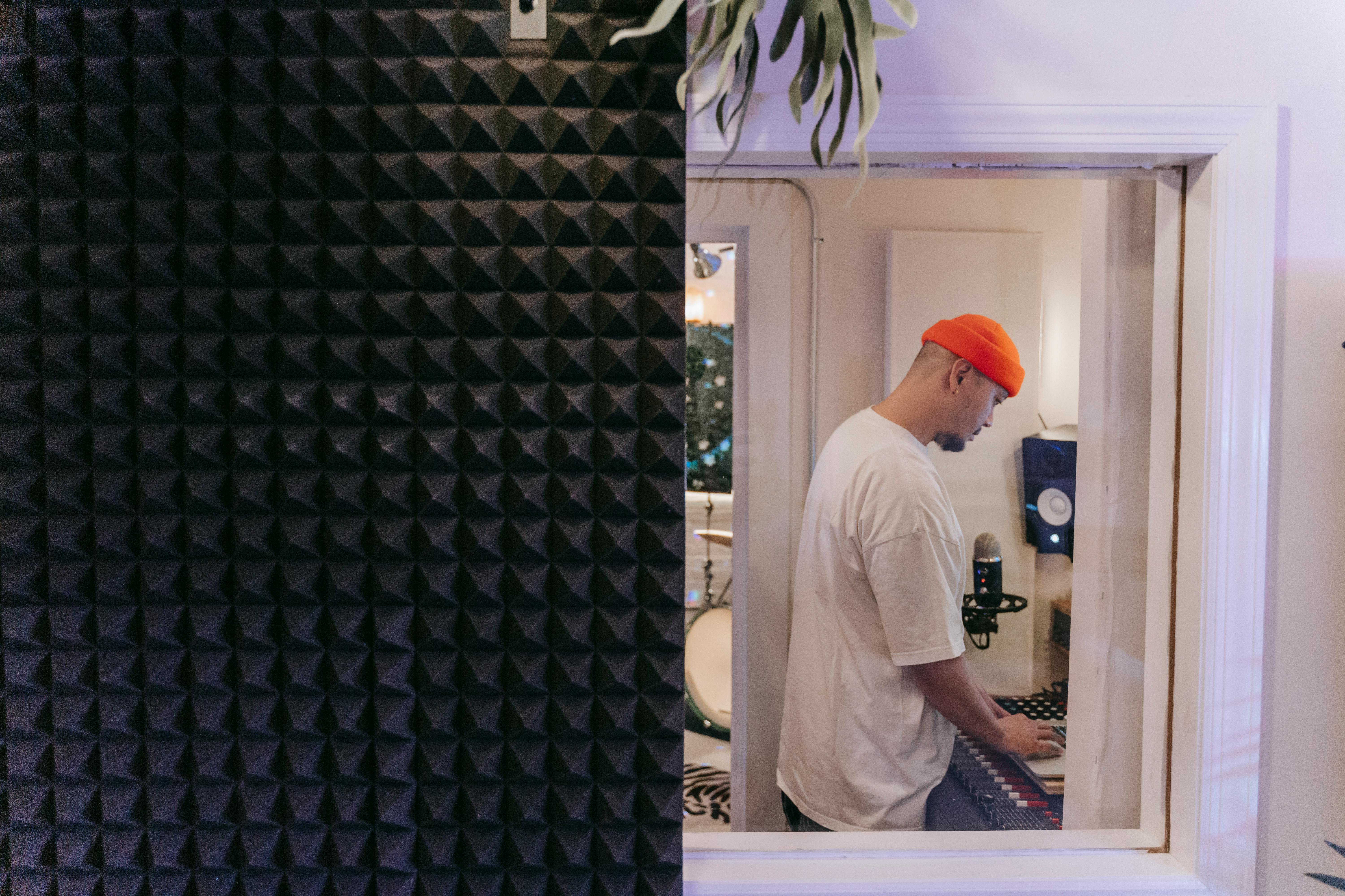 Top 3 Reasons To Understand The Importance Of Soundproofing In Recording