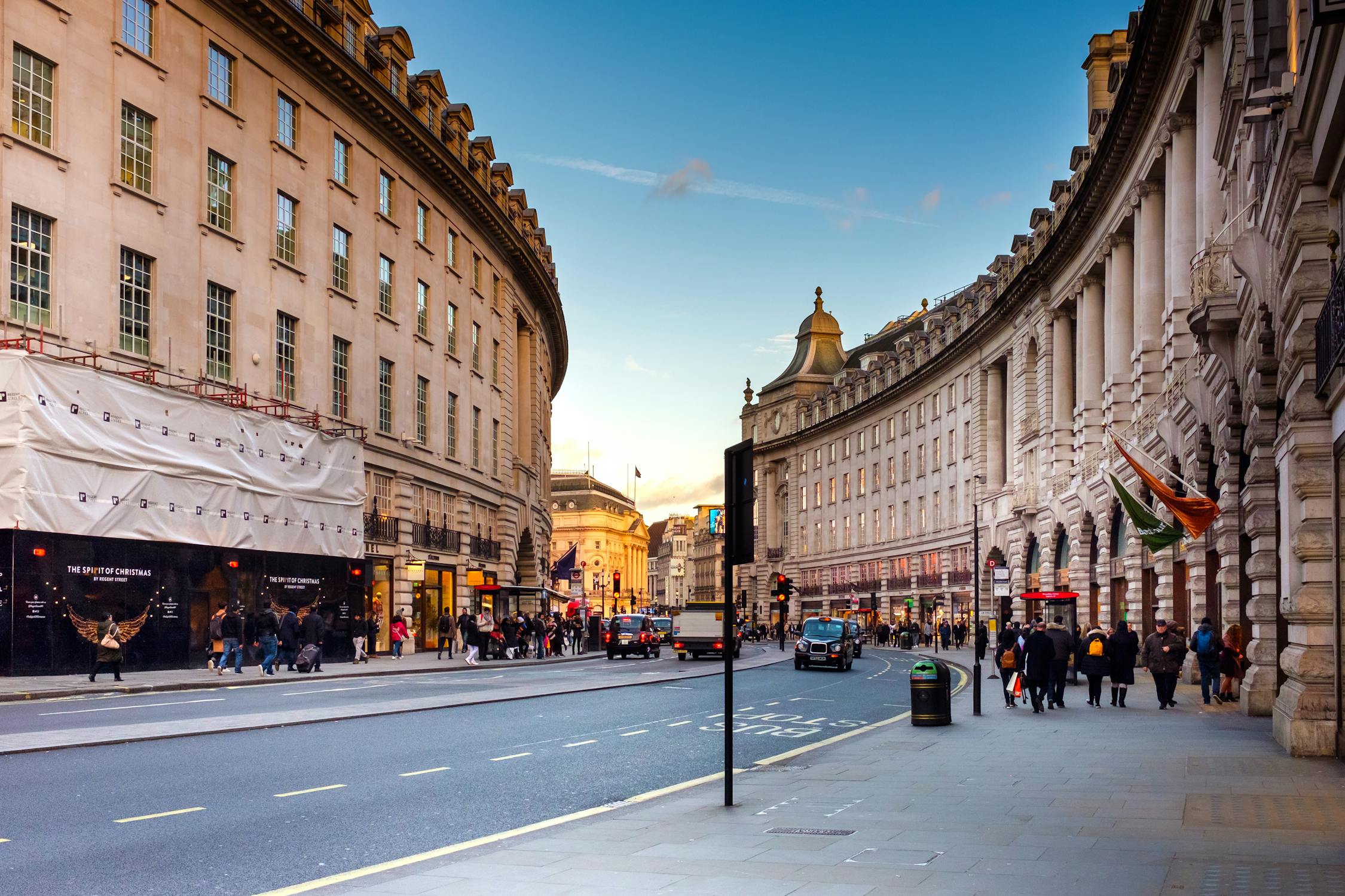 London Photo by Peter Spencer from Pexels