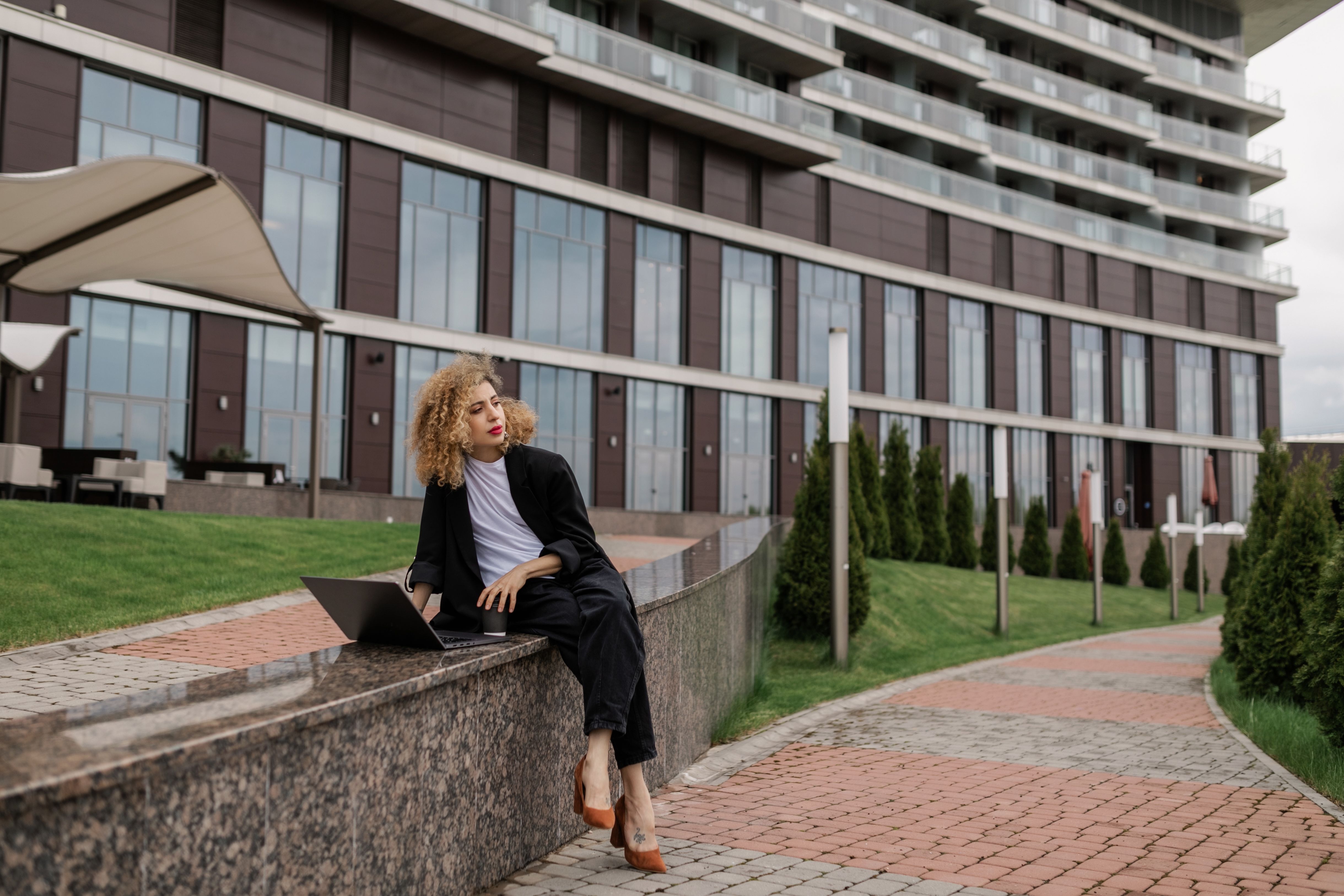 Capitalizing on Quiet: How Time‑Efficient Mindful Routines Boost ROI for City‑Based Professionals