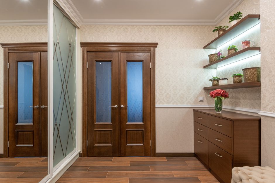 two doors identical corridor