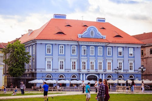 Blue Tenement in Romania 