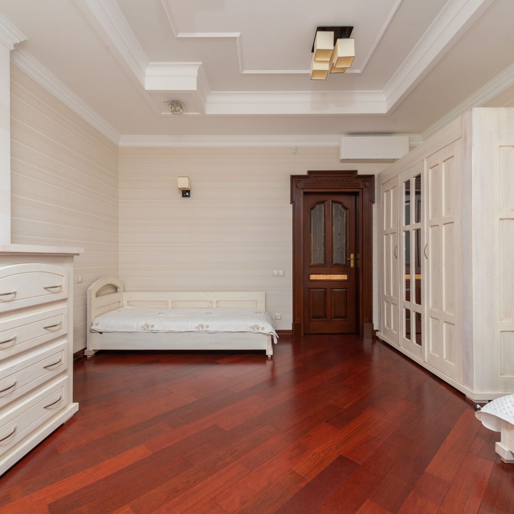 End of Tenancy Decorating in Purley — dust sheets down and the room fully protected